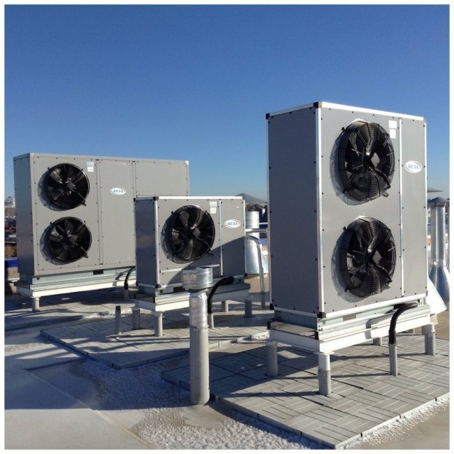 Монтаж компрессорно-конденсаторного блока